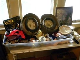 Vintage Clothing & Hats