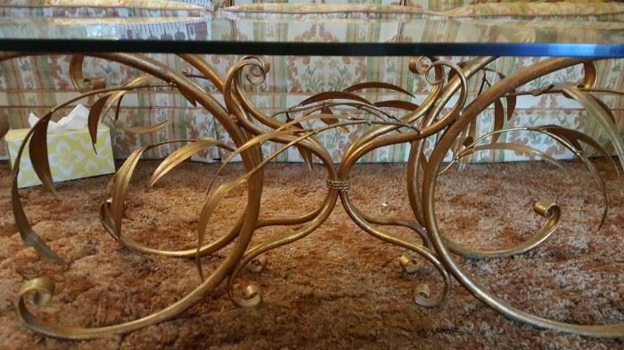 Metal leaf coffee table