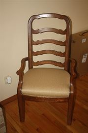 DININGROOM CHAIR