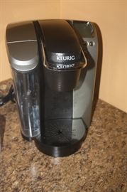 ANOTHER KEURIG SINGLE COFFEE MAKER