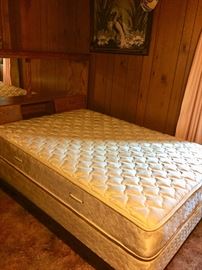 Double mattress and box spring