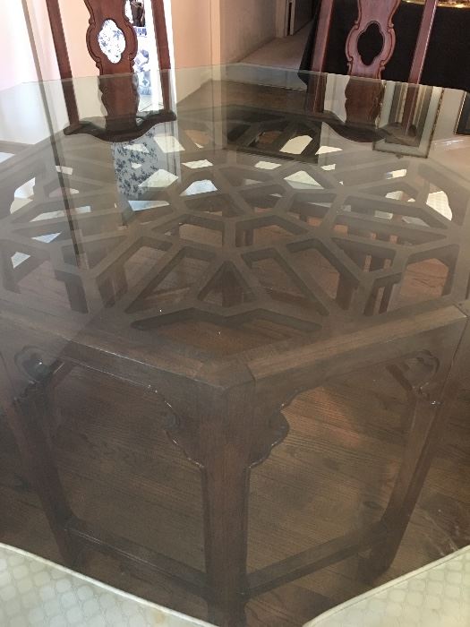 Beautiful center design of dining - conference table