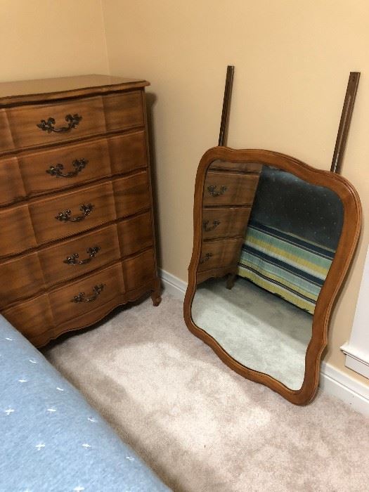 Antique 5 Drawer Dresser w/Attachable Mirror; Dimensions:  18.50" Depth X 36" Width X 47" Height