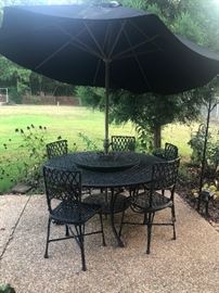 Rod Iron Outdoor Table with 5 Chairs