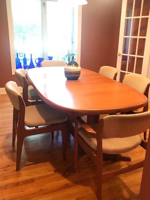 Mid Century Modern Teak Dining Room Set by Benny Linden  With 8 chairs!