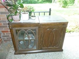 Server with the patio set