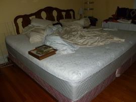Kingsize Mattress & Thomasville Headboard