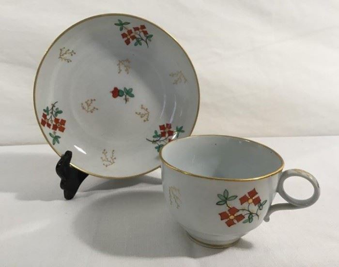  Worcester Porcelain Cup and Saucer              http://www.ctonlineauctions.com/detail.asp?id=747846