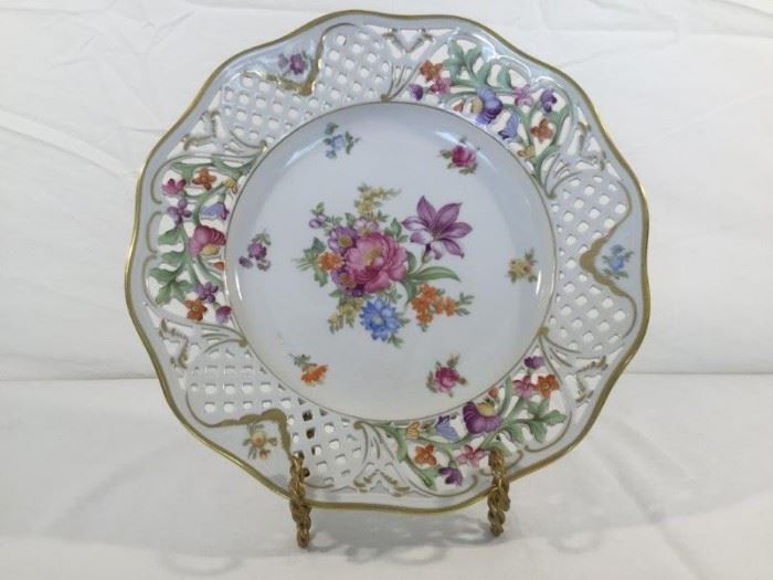 Schumann Arzberg Germany Plate        http://www.ctonlineauctions.com/detail.asp?id=747899