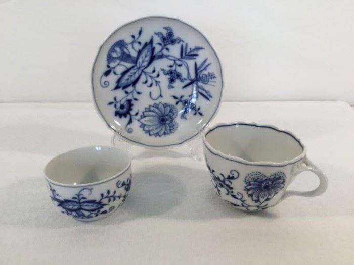  Meissen Porcelain China http://www.ctonlineauctions.com/detail.asp?id=747910