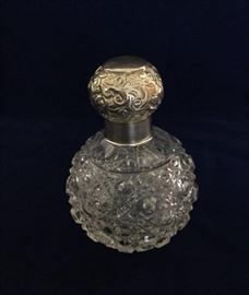 Antique Cut Crystal Perfume Bottle    http://www.ctonlineauctions.com/detail.asp?id=747934