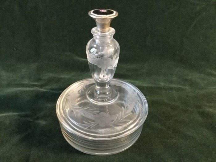 Pressed Glass Powder Jar & Perfume Bottle        http://www.ctonlineauctions.com/detail.asp?id=747947
