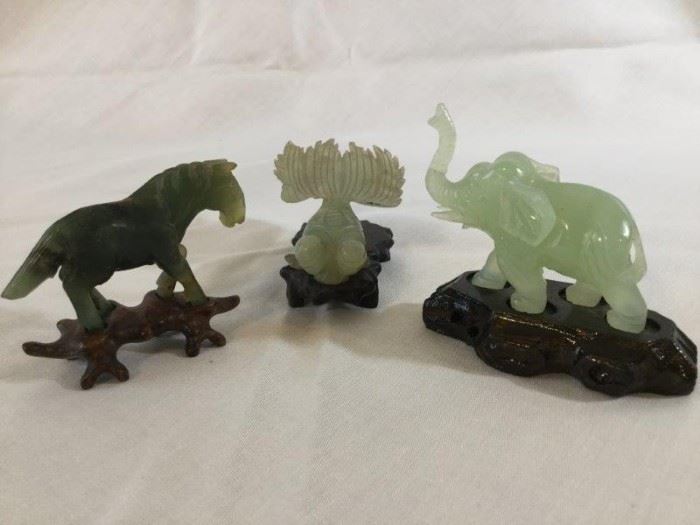 Three Hardstone Carved Animals       http://www.ctonlineauctions.com/detail.asp?id=747957