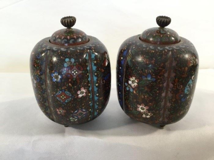 Pair of Japanese Goldstone Cloisonné Covered Jars    http://www.ctonlineauctions.com/detail.asp?id=747969