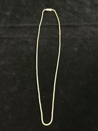 22 Karat Yellow Gold Neck Chain        http://www.ctonlineauctions.com/detail.asp?id=748064