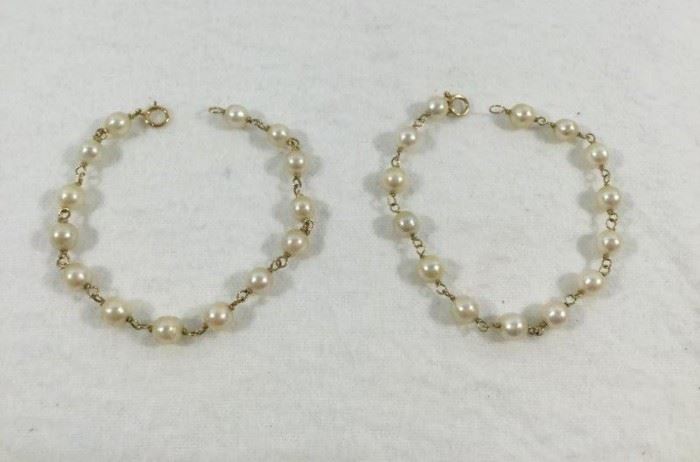 Two 14 K Gold and Pearl Bracelets        http://www.ctonlineauctions.com/detail.asp?id=748096