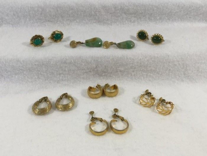 Seven Sets of Earrings  http://www.ctonlineauctions.com/detail.asp?id=748126