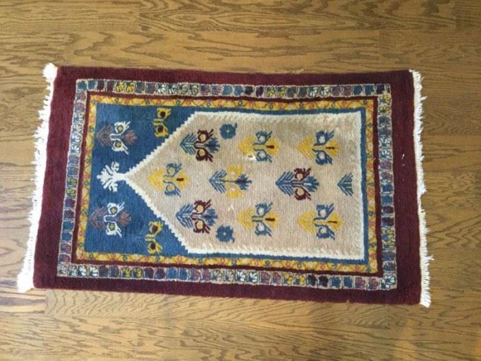  Middle Eastern Rug I     http://www.ctonlineauctions.com/detail.asp?id=748162