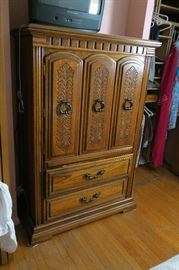 Classic Broyhill Bedroom Dresser