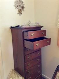 Tall bureau 