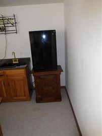 storage  piece  and  mini  fridge