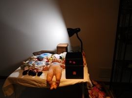 Raggedy   Ann  and  other  dolls(older),Antique  blocks  in  box