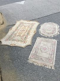Three Scatter Rugs    http://www.ctonlineauctions.com/detail.asp?id=747870