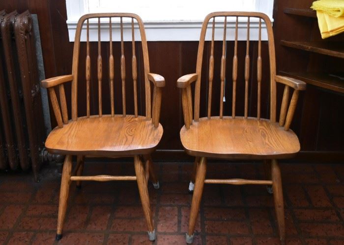 Set of 4 Vintage Spindle Back Dining Chairs
