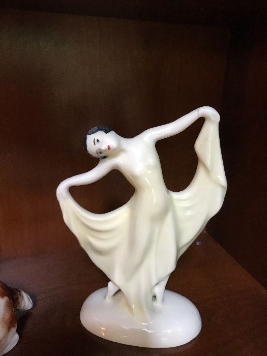 Art Deco figurine 