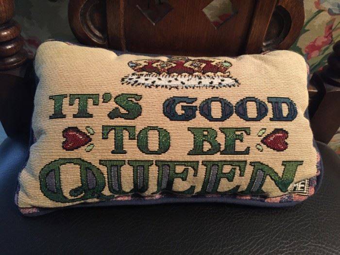 "It's good to be queen" decorative pillow.