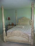 Beautiful Queen Size 4 Post Bed with Mattress/Boxspring