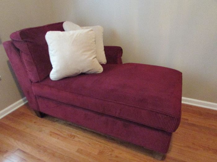 Lazboy Chaise, also have a matching sofa....they are beautiful, a must have! Sofa picture will be shown tomorrow.