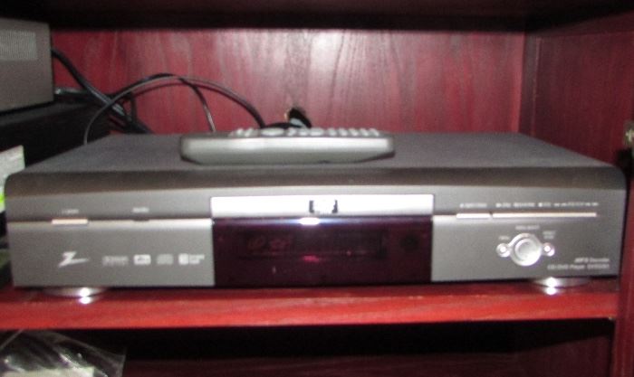 Zenith CD/DVD PLAYER MP3 Decoder #DVD2201
