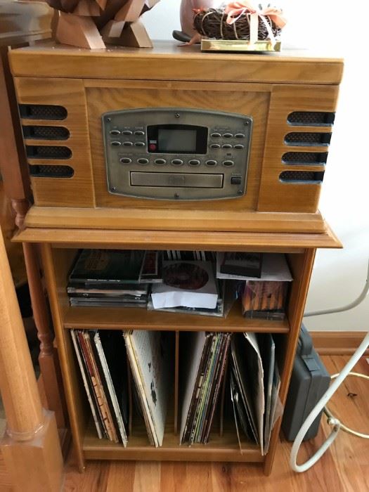 CROSLEY RECORD PLAYER / RADIO WITH STAND AND MANY RECORD ALBUMS