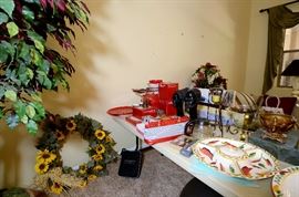 Very large sunflower wreath. 