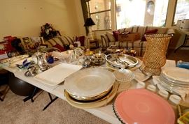 Lots of colorful dishes for sale. 