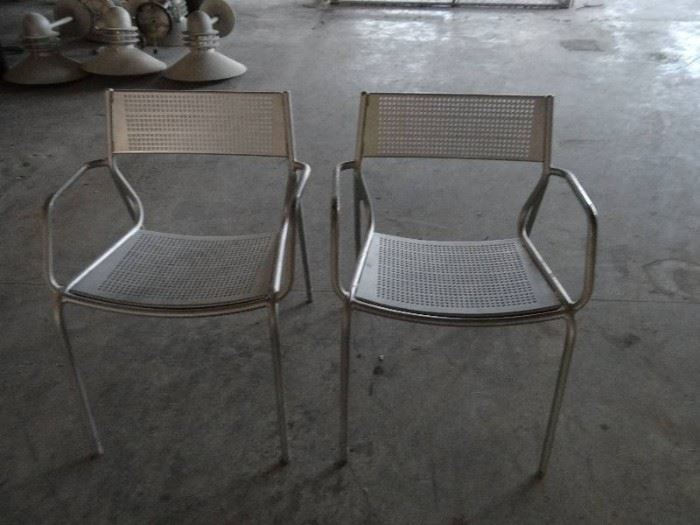 (2) Metal Outdoor Silver Patio Chairs 2