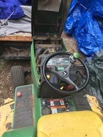 JOHN DEERE 425 TRACTOR MOWER