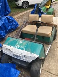 GOLF CART