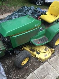 JOHN DEERE 425 TRACTOR MOWER