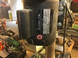 DELTA 12" DRILL PRESS