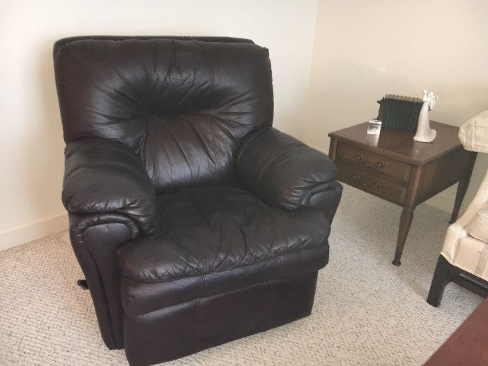 Recliner rocker.