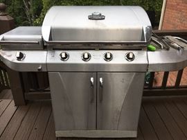 Commercial Infrared Char-Broil grill.