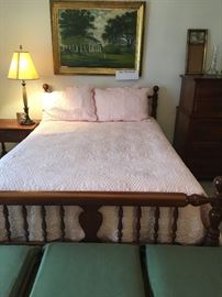 Kling bed and nightstand