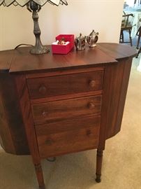 Martha Washington nightstand