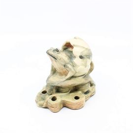 Weller "Muskota" Frog with Lily Blossom Flower Frog