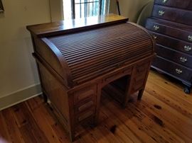 Knockout antique oak roll-top by Standard Desk Co. -- an iconic classic in great shape.