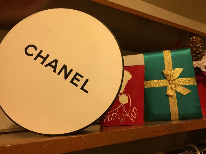 Chanel boxes 