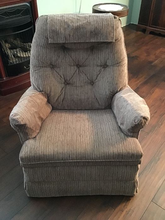 Comfy Recliner Great Condition