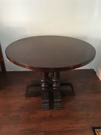Lovely Solid Dining Table With Two Leaves and Pads